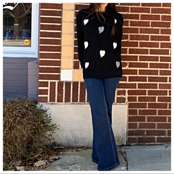 ✨LAST ONE ✨PARIS white Heart sweater - Picture 3 of 8